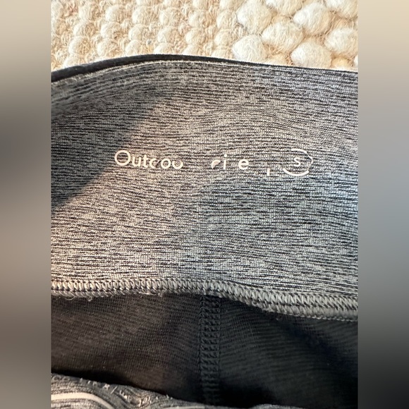Outdoor Voices athletic pants, Size Small - Picture 4 of 5